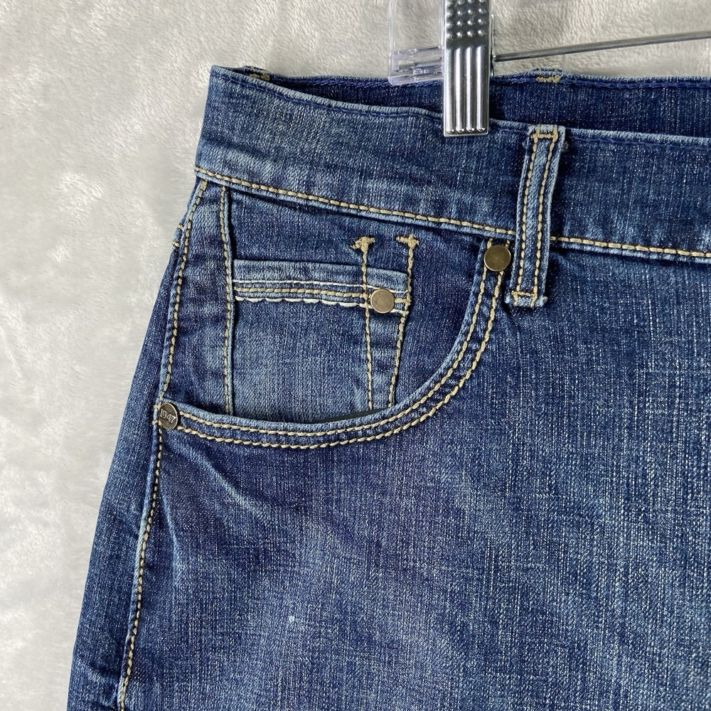 Wrangler Jeans men's 38x31 Retro Slim Bootcut Denim Blue Western Bootleg Fading - Picture 3 of 14